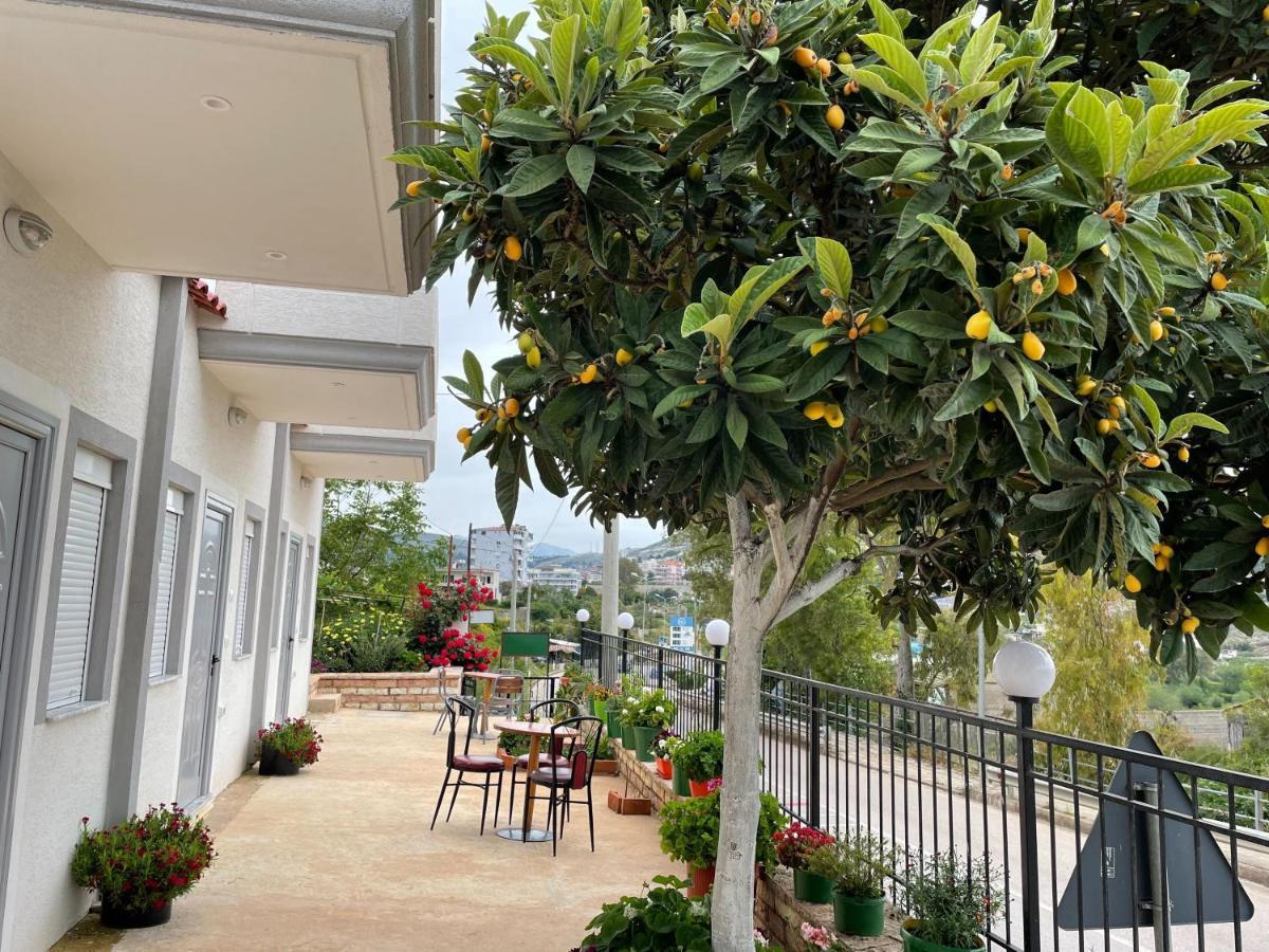 Sky Apartments Sarande Exterior photo