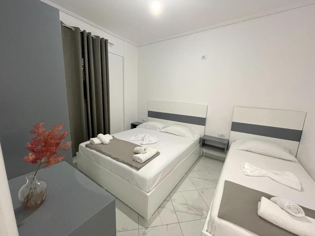 Sky Apartments Sarande Exterior photo
